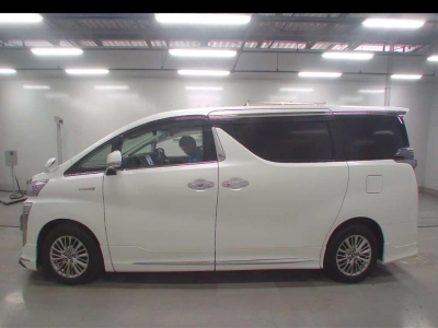 TOYOTA VELLFIRE HYBRID