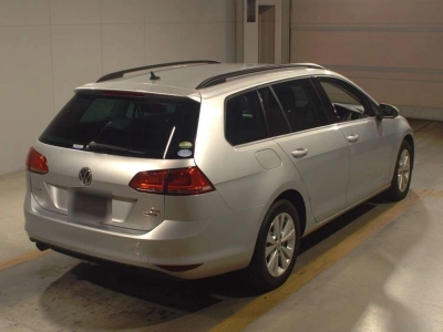 VOLKSWAGEN GOLF VARIANT