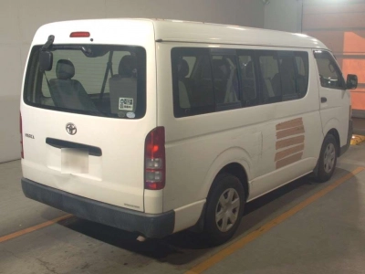 TOYOTA HIACE WAGON