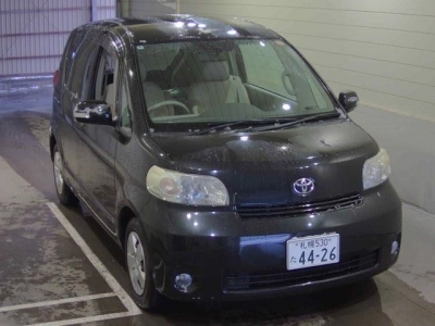 TOYOTA PORTE
