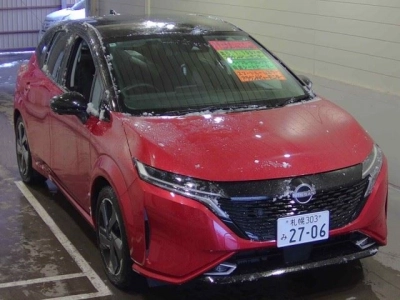 NISSAN AURA