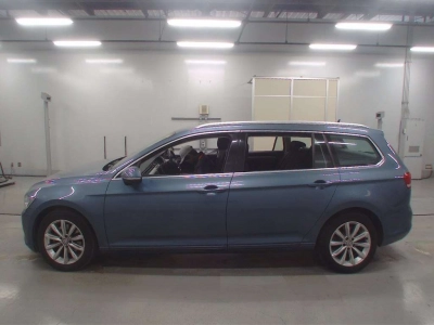VOLKSWAGEN PASSAT VARIANT