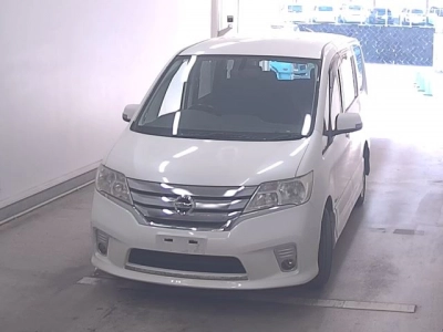 NISSAN SERENA