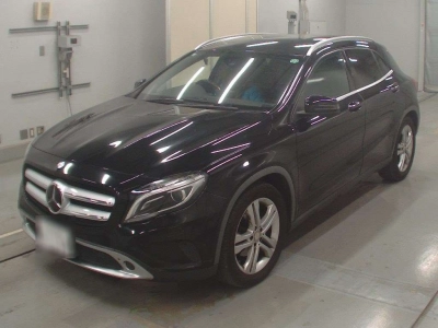 MERCEDES BENZ GLA