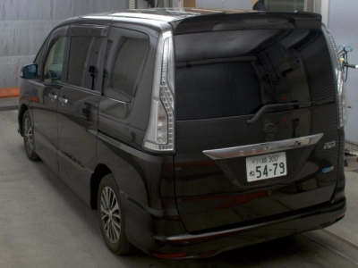NISSAN SERENA