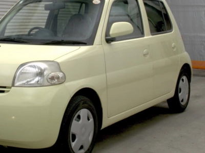 DAIHATSU ESSE