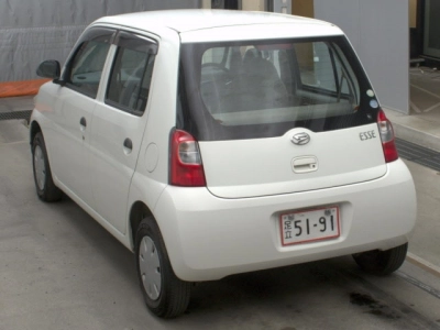 DAIHATSU ESSE