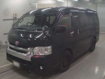 TOYOTA REGIUS VAN