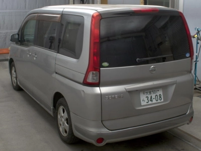 NISSAN SERENA
