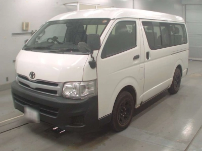 TOYOTA HIACE WAGON