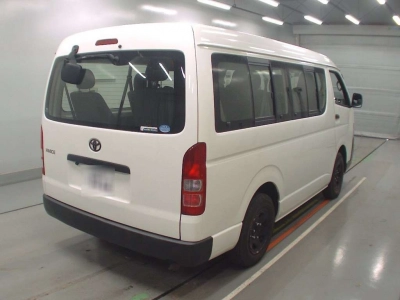 TOYOTA HIACE WAGON