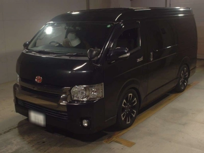 TOYOTA HIACE VAN