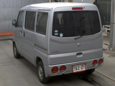 NISSAN CLIPPER VAN
