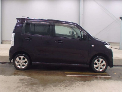 SUZUKI WAGON R STINGRAY