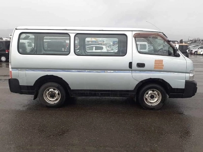 NISSAN CARAVAN