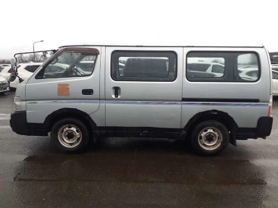 NISSAN CARAVAN