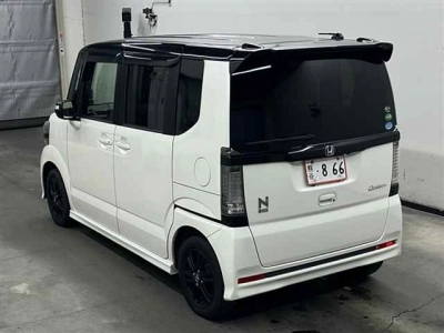 HONDA N BOX CUSTOM