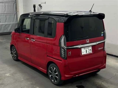 HONDA N BOX CUSTOM