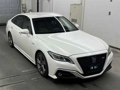 TOYOTA CROWN HYBRID