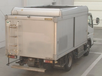 MITSUBISHI CANTER