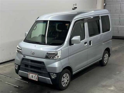 TOYOTA PIXIS VAN