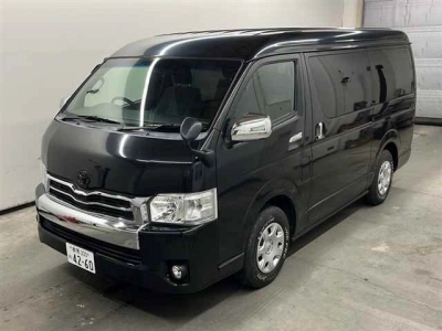 TOYOTA HIACE WAGON