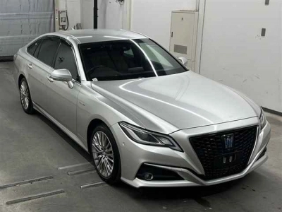 TOYOTA CROWN HYBRID