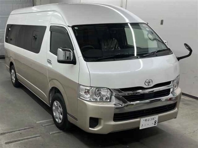 TOYOTA HIACE WAGON