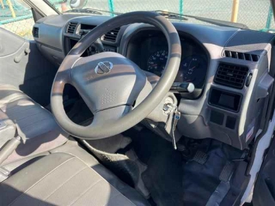 NISSAN VANETTE TRUCK