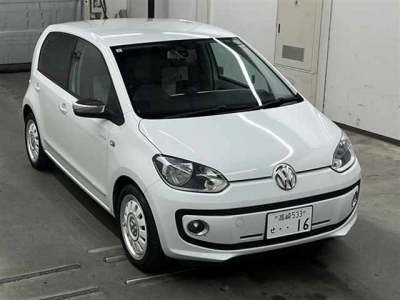 VOLKSWAGEN UP!