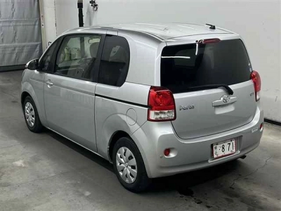 TOYOTA PORTE