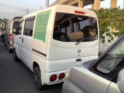 NISSAN CLIPPER VAN