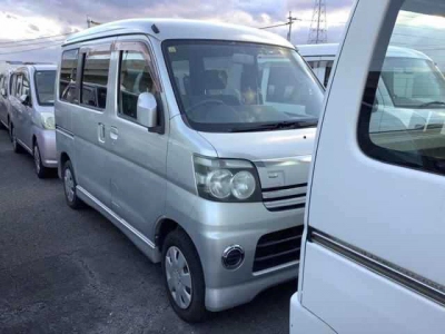 DAIHATSU ATRAI WAGON