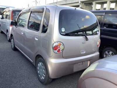 DAIHATSU MOVE LATTE
