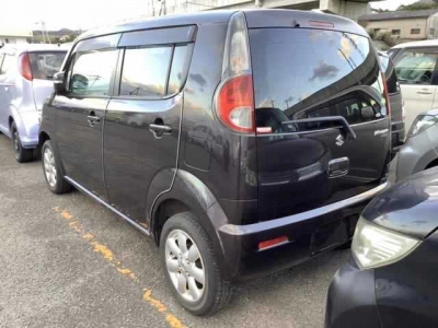 SUZUKI MRWAGON