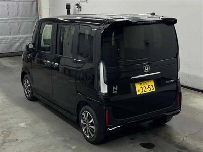 HONDA N BOX CUSTOM