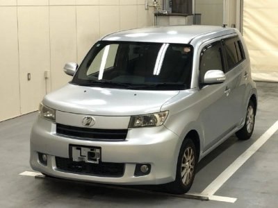 TOYOTA BB