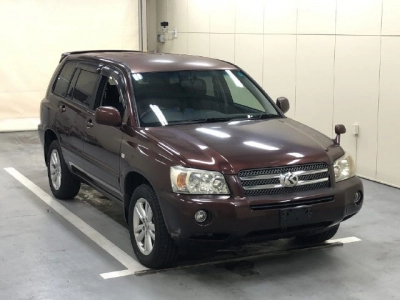 TOYOTA KLUGER HYBRID