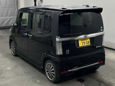 HONDA N BOX CUSTOM