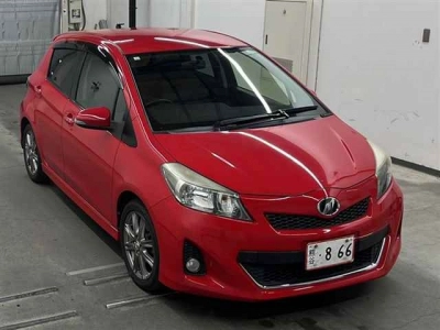 TOYOTA VITZ