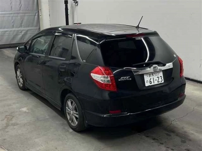 HONDA FIT SHUTTLE