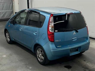 MITSUBISHI COLT