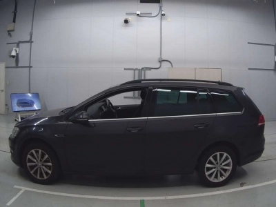 VOLKSWAGEN GOLF VARIANT