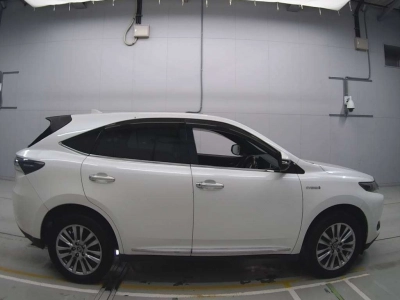 TOYOTA HARRIER HYBRID