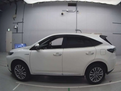 TOYOTA HARRIER HYBRID