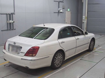TOYOTA CROWN MAJESTA