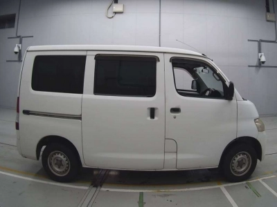 TOYOTA TOWN ACE VAN