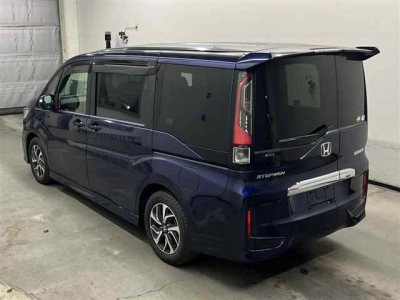 HONDA STEPWGN SPADA
