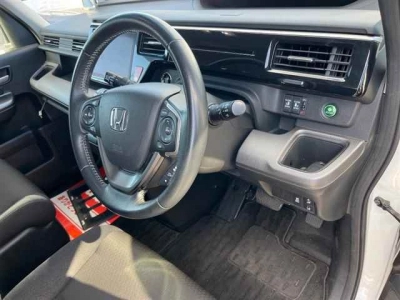 HONDA STEPWGN SPADA