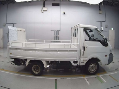 NISSAN VANETTE TRUCK